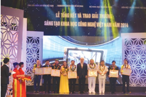 Lễ trao giải thưởng Khoa học và Kỹ thuật Việt Nam 2014